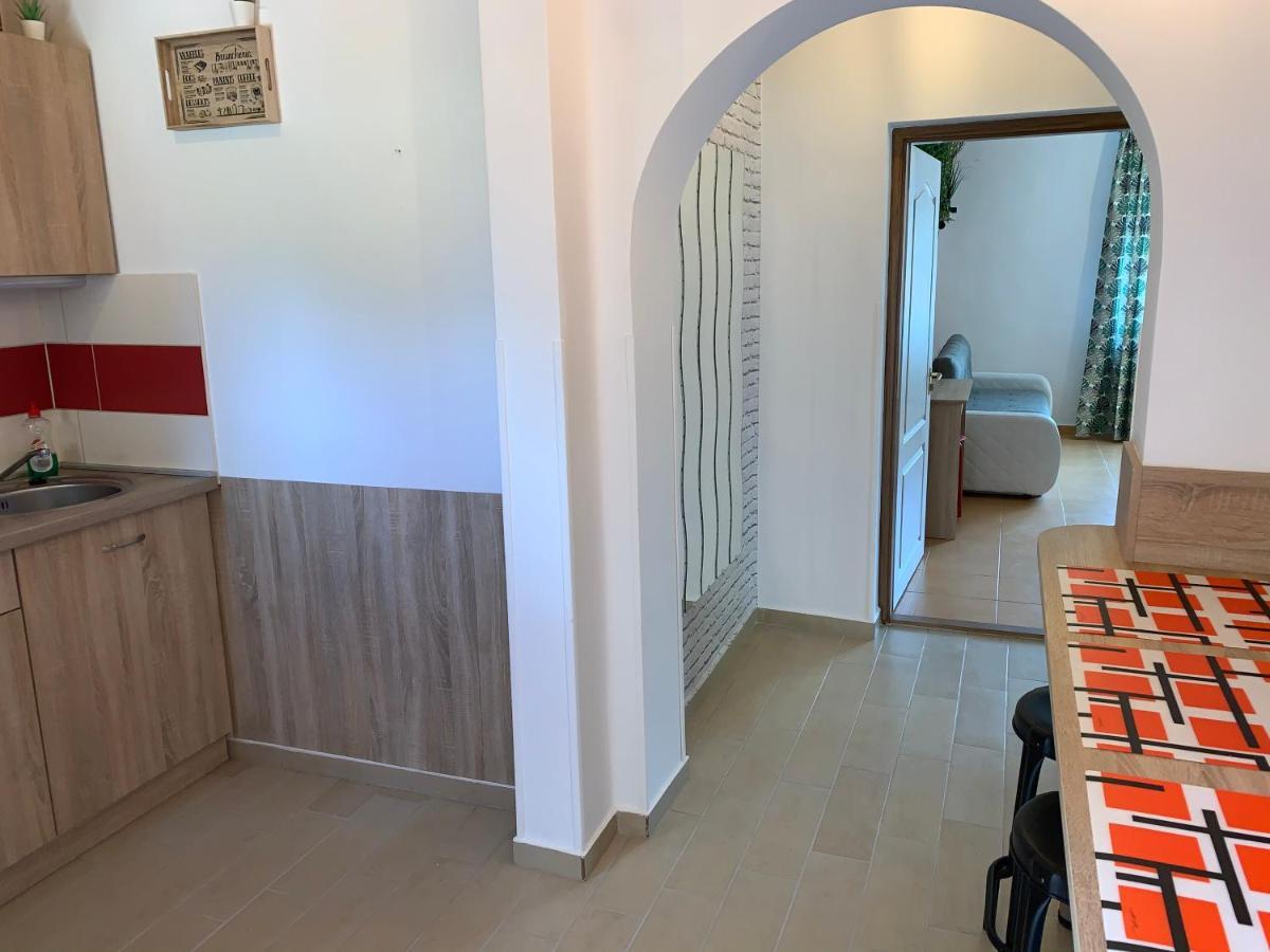 Armada Family Apartment Hajdúszoboszló 外观 照片