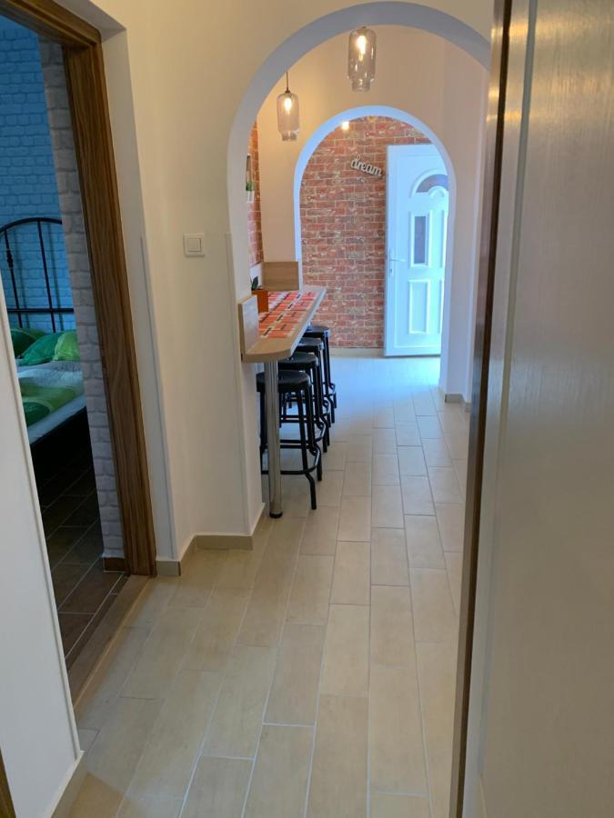 Armada Family Apartment Hajdúszoboszló 外观 照片