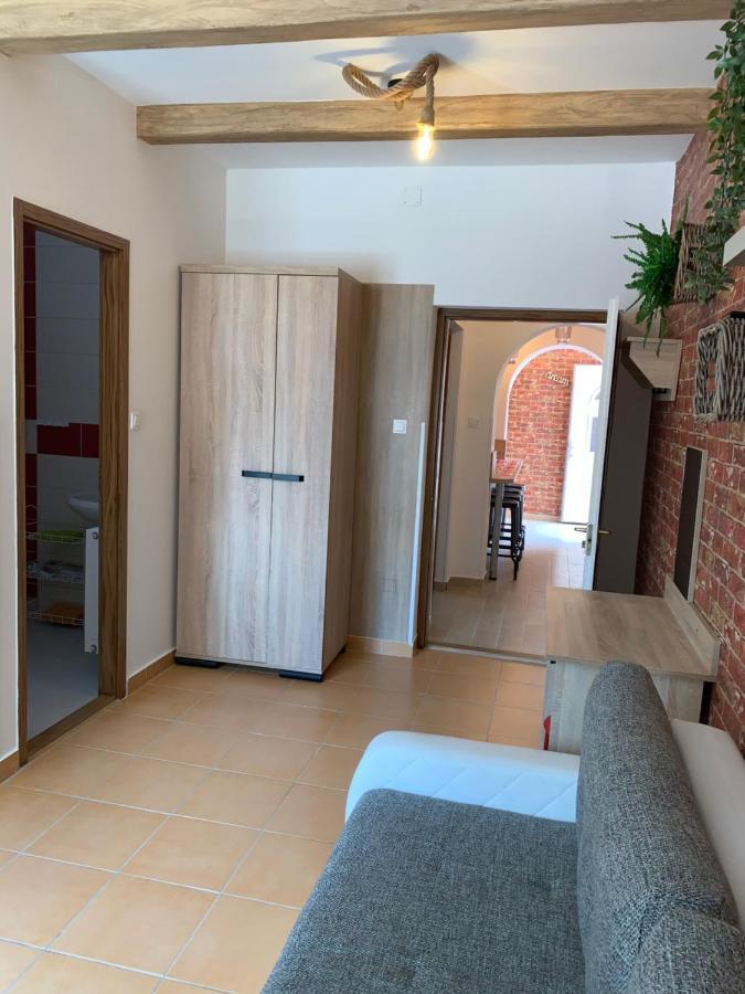 Armada Family Apartment Hajdúszoboszló 外观 照片