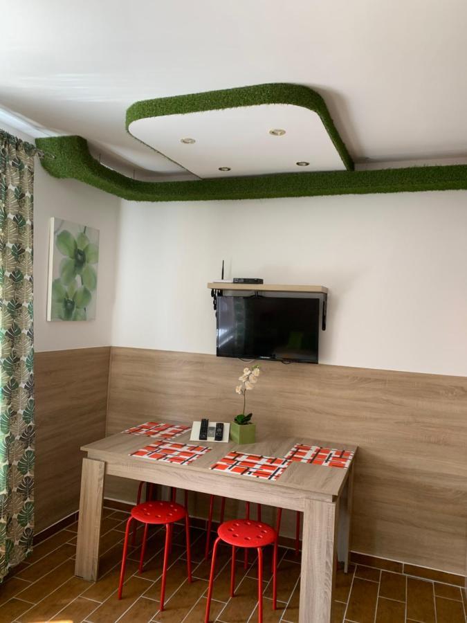 Armada Family Apartment Hajdúszoboszló 外观 照片
