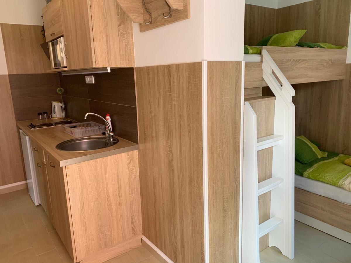Armada Family Apartment Hajdúszoboszló 外观 照片