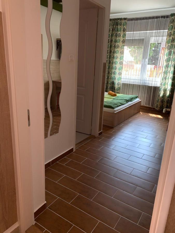 Armada Family Apartment Hajdúszoboszló 外观 照片