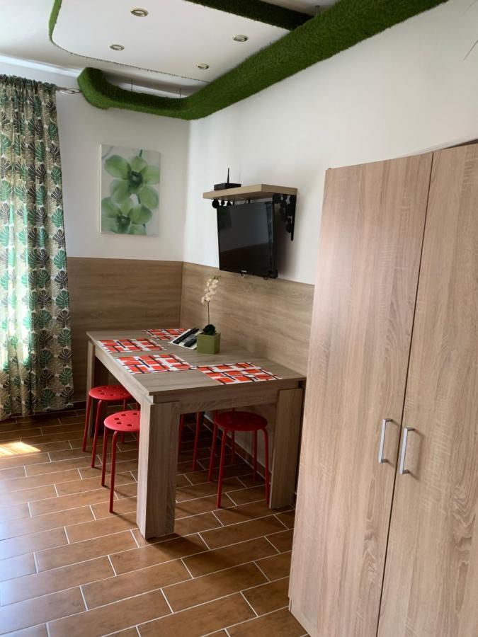 Armada Family Apartment Hajdúszoboszló 外观 照片