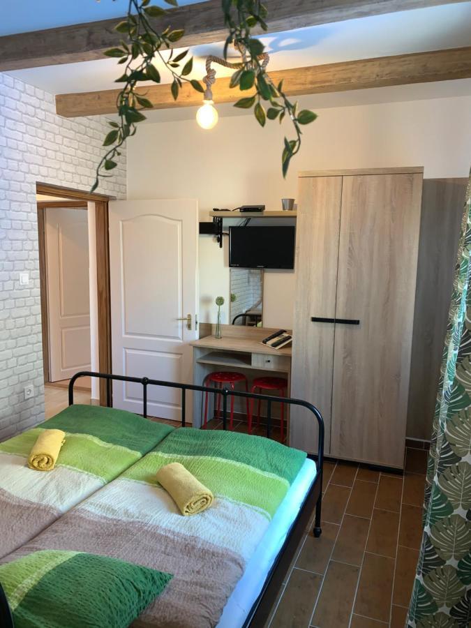 Armada Family Apartment Hajdúszoboszló 外观 照片